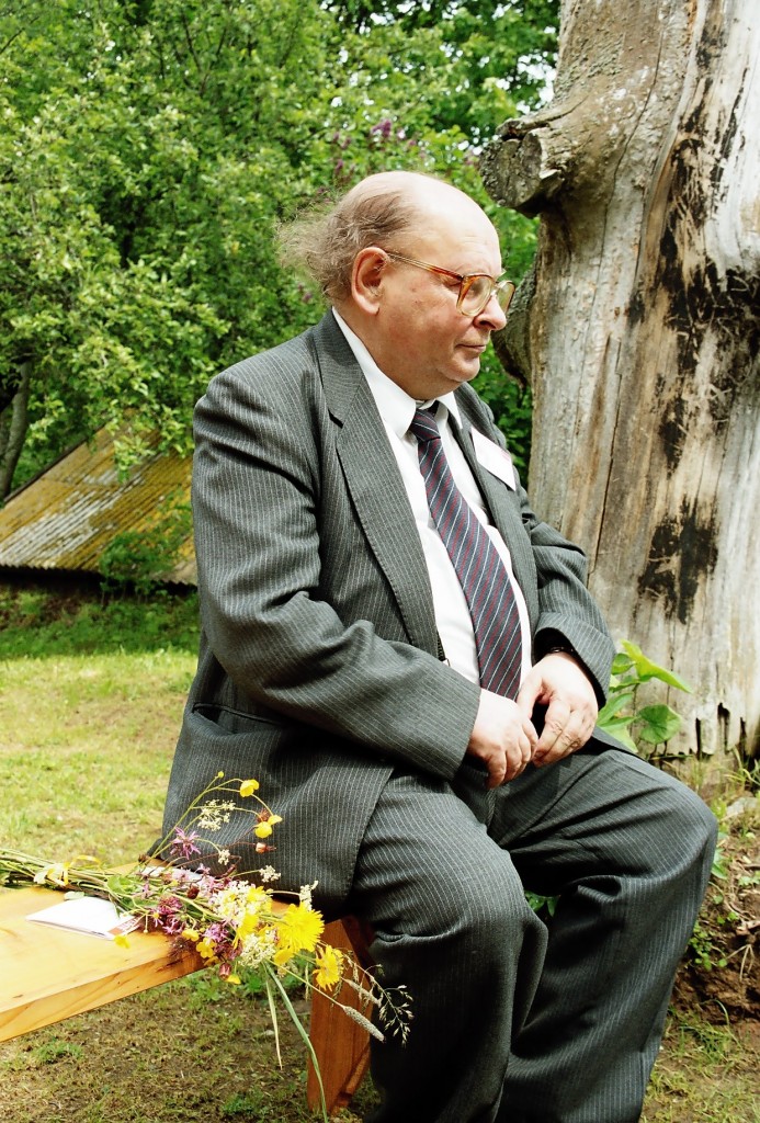 Poetas Jonas Strielkūnas - A. Miškinio premijos laureatas